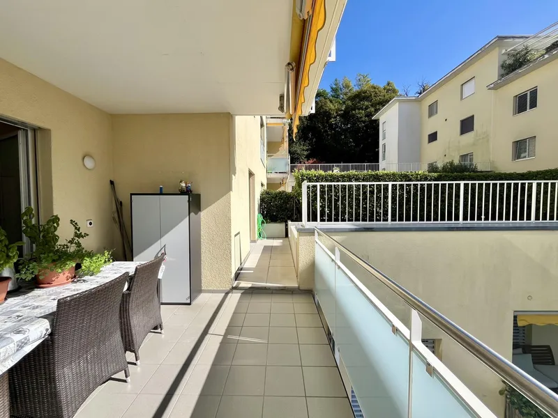 AFFITTASI SPLENDIDO 3.5 CON GIARDINO E TERRAZZA A MASSAGNO, Foto 2