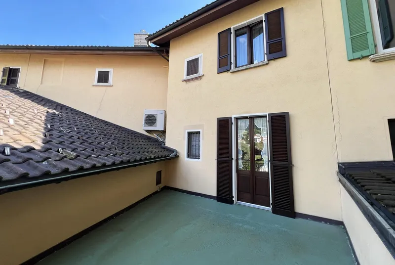 PALAZZINA CON UNITÀ RESIDENZIALI E COMMERCIALI A VACALLO, foto 4