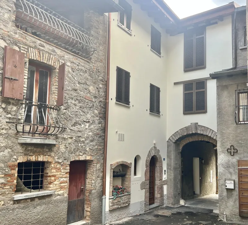 AFFITTASI MODERNO 2.5 LOCALI RISTRUTTURATO A RIVA SAN VITALE, foto 6