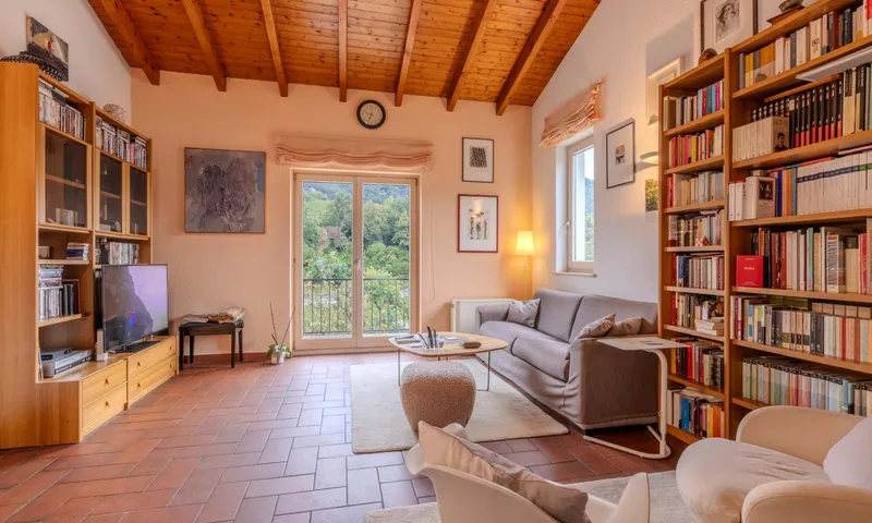 ELEGANTE CASA DI 3.5 LOCALI CON GIARDINO A CASTEL SAN PIETRO, foto 2