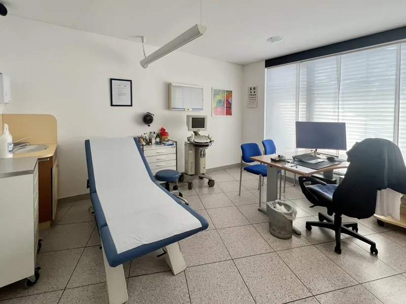 AFFITTASI SUPERIFICIE AMMINISTRATIVA 7 LOCALI A VEZIA, foto 7
