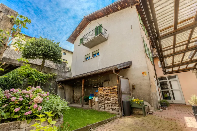 ACCOGLIENTE CASA 7.5 LOCALI CON GIARDINO E BOX A SOMAZZO, Foto 8