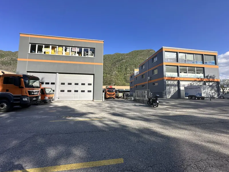 2 NUOVI STABILI AMMINISTRATIVI E ARTIGIANALI A MEZZOVICO, Foto 5