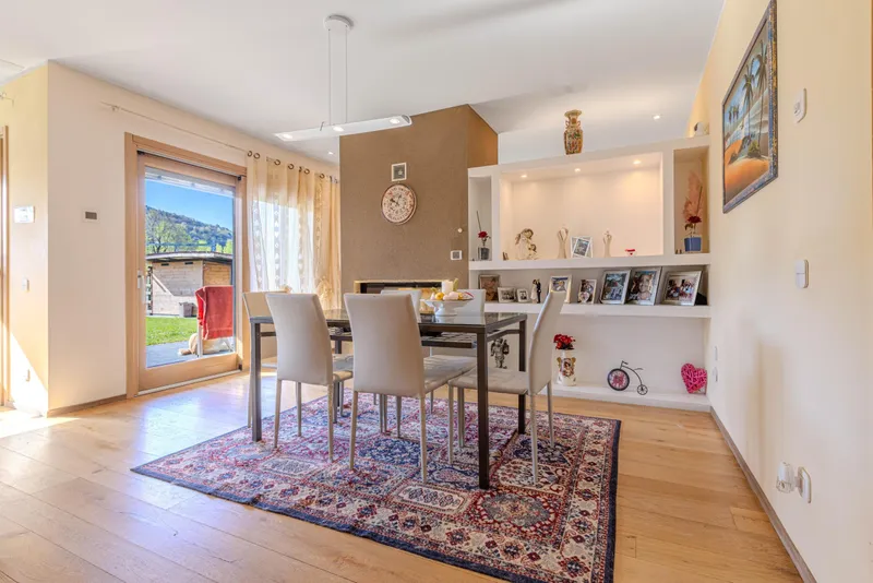 SPLENDIDA VILLA 6.5 LOCALI SU UN PIANO CON GIARDINO A STABIO, foto 4