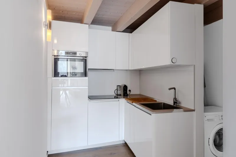 SPLENDIDO 2.5 LOCALI FRONTE LAGO CON BALCONE A MORCOTE, Foto 5