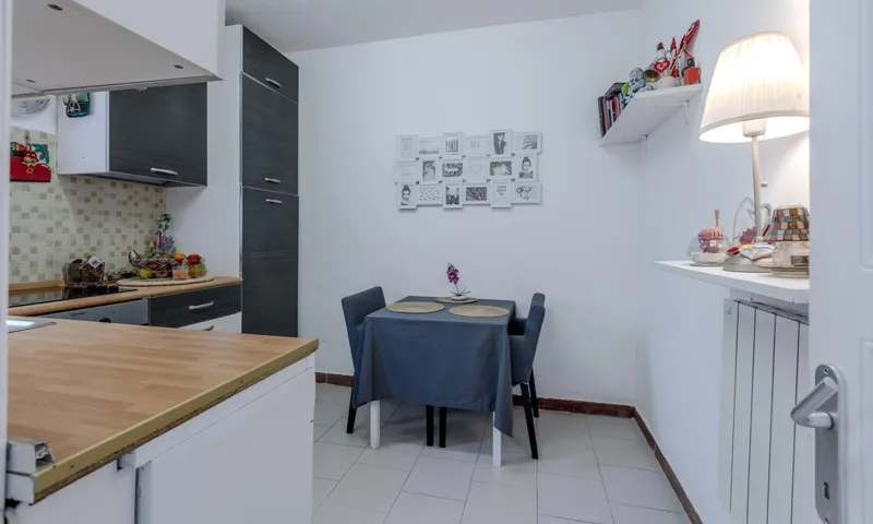 INVESTIMENTO - CASETTA A REDDITO A SAN PIETRO DI STABIO, photo 2
