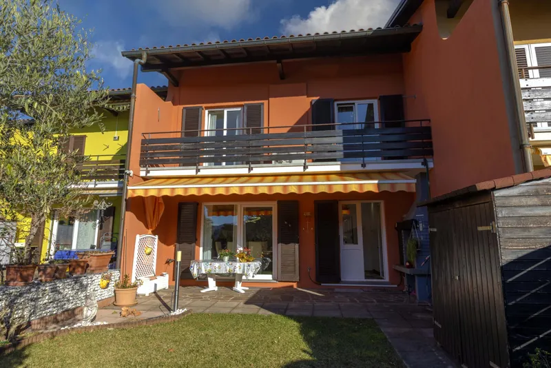 CASA A SCHIERA 4.5 LOCALI CON GIARDINO A LUGANO PAZZALLO, foto 8
