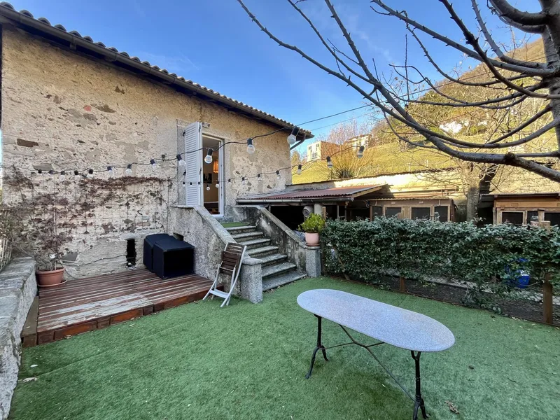 AFFITTASI 2.5 RINNOVATO IN BIFAMILIARE CON GIARDINO A ROVIO, foto 8