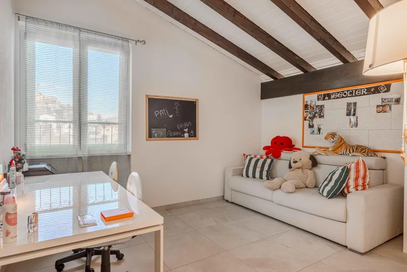 AMPIO DUPLEX 4.5 LOCALI VISTA LAGO RISTRUTTURATO A VERNATE, photo 7