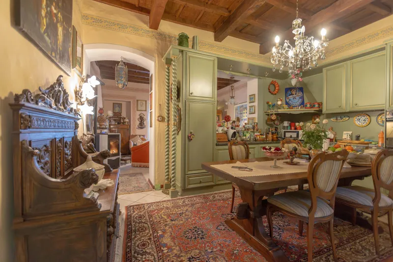 ROMANTICA VILLA STORICA 6.5 LOCALI CON CORTE A BRISSAGO, photo 2