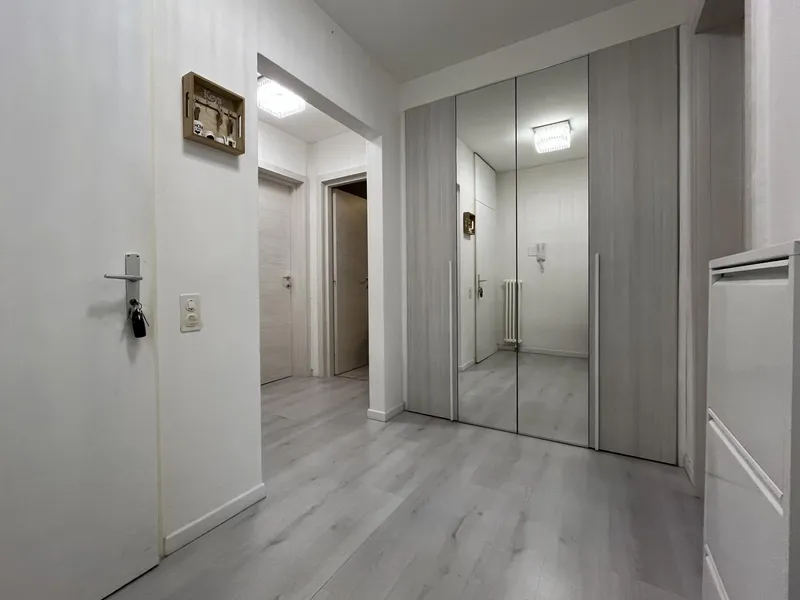 AFFITTASI SPAZIOSO 3.5 LOCALI CON AMPIO BALCONE A GIUBIASCO, foto 6