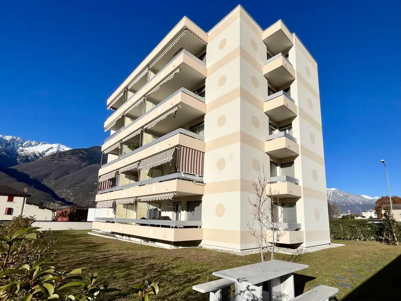 AFFITTASI SPAZIOSO 3.5 LOCALI CON AMPIO BALCONE A GIUBIASCO, foto 9