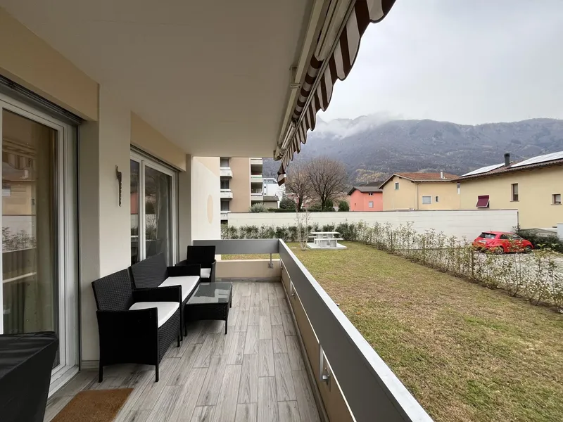 AFFITTASI SPAZIOSO 3.5 LOCALI CON AMPIO BALCONE A GIUBIASCO, foto 3