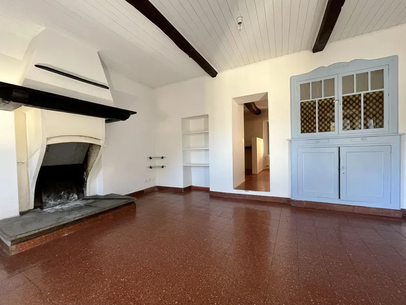 AFFITTASI CASA TICINESE 4 LOCALI RISTRUTTURATA A MEZZOVICO, Foto 3