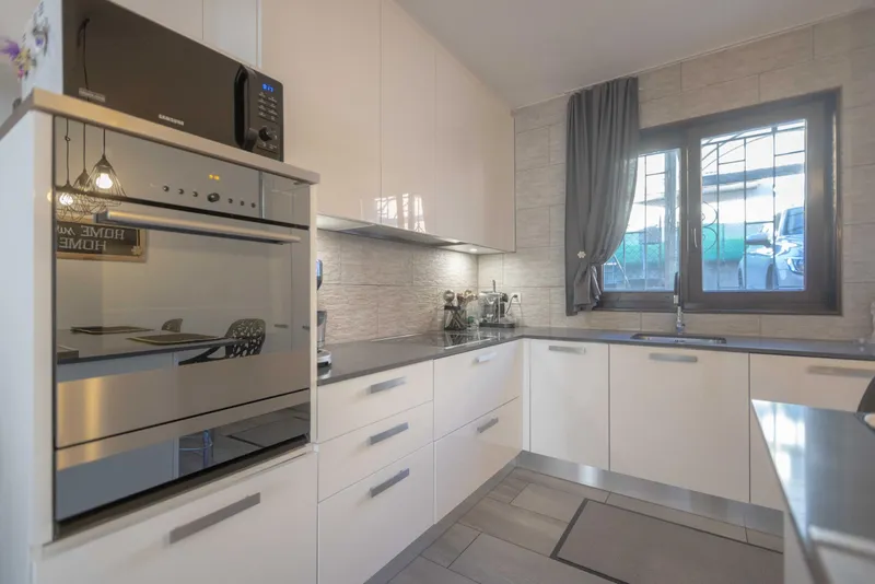 BELLISSIMA CASA RISTRUTTURATA 5.5 LOCALI A MEZZOVICO, photo 3
