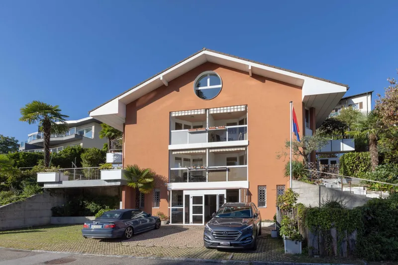 SPLENDIDO 3 LOCALI CON GIARDINO E VISTA APERTA A PONTE TRESA, foto 9