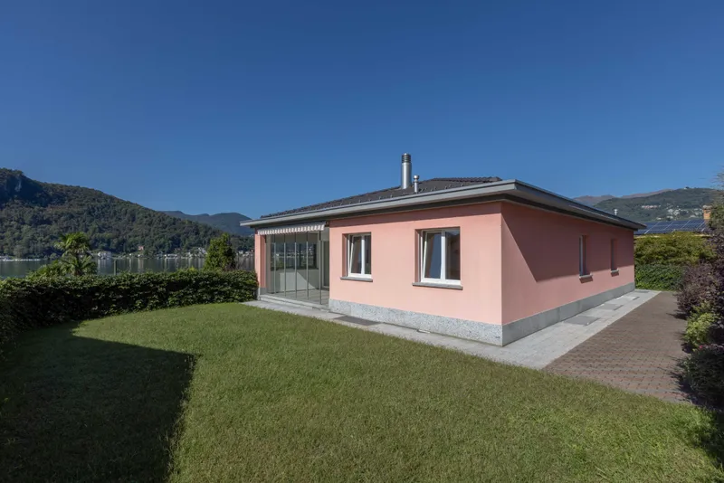 AMPIA VILLA 5.5 CON GIARDINO E VISTA LAGO IN COLLINA D'ORO, Foto 3