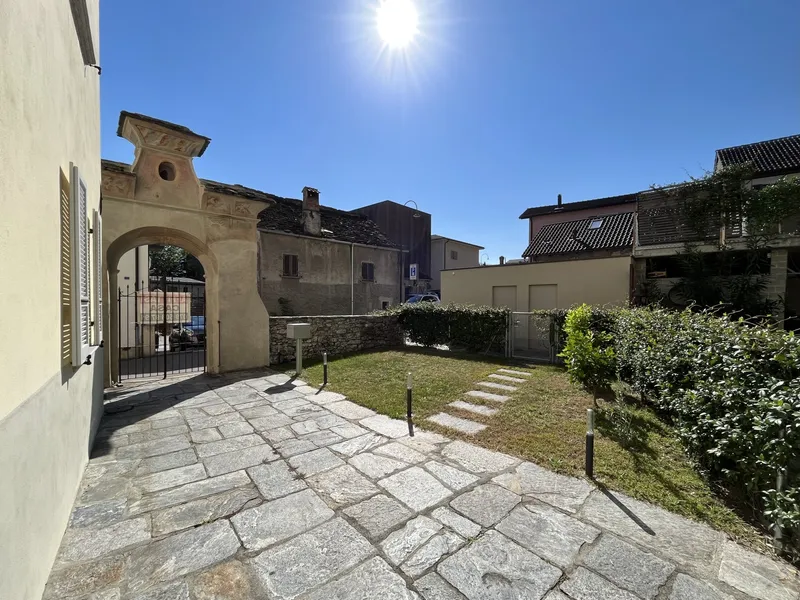 AFFITTASI CASA 3.5 LOCALI CON GIARDINO A MONTE CARASSO, Foto 2