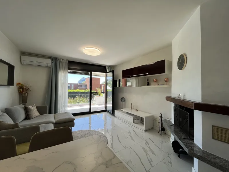 AFFITTASI MODERNO 3.5 LOCALI ARREDATO CON VISTA A PREGASSONA, foto 3