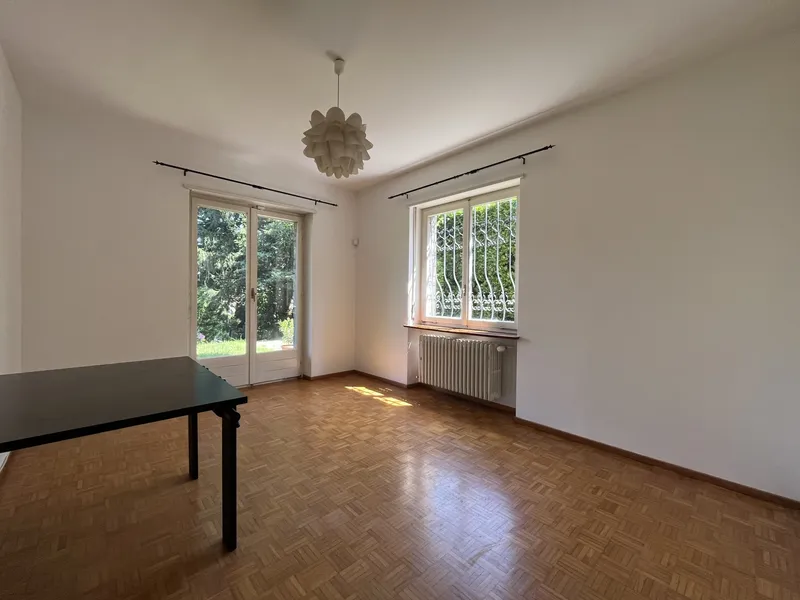 AFFITTASI 4.5 LOCALI IN VILLA CON GIARDINO A BREGANZONA, foto 1