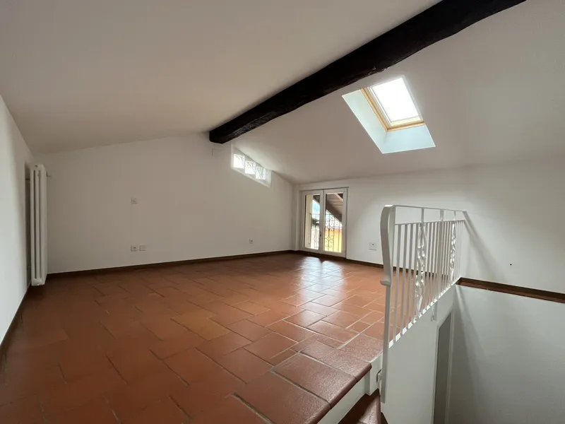 AFFITTASI CASA DI NUCLEO 4.5 LOCALI RIMODERNATA A CANOBBIO, Foto 9