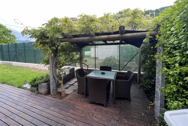 SPLENDIDA VILLA 5.5 VICINO AL LAGO CON BEL GIARDINO A FIGINO, photo 9