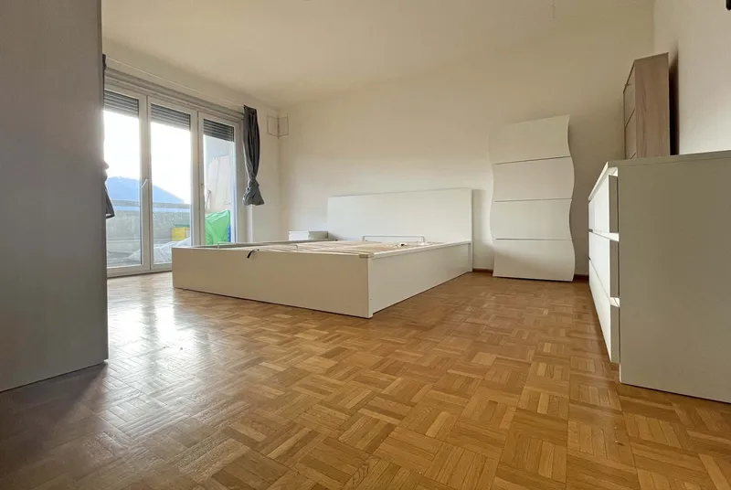 VERO AFFARE - AMPIO 4.5 CON BALCONE E VISTA APERTA A BALERNA, photo 5