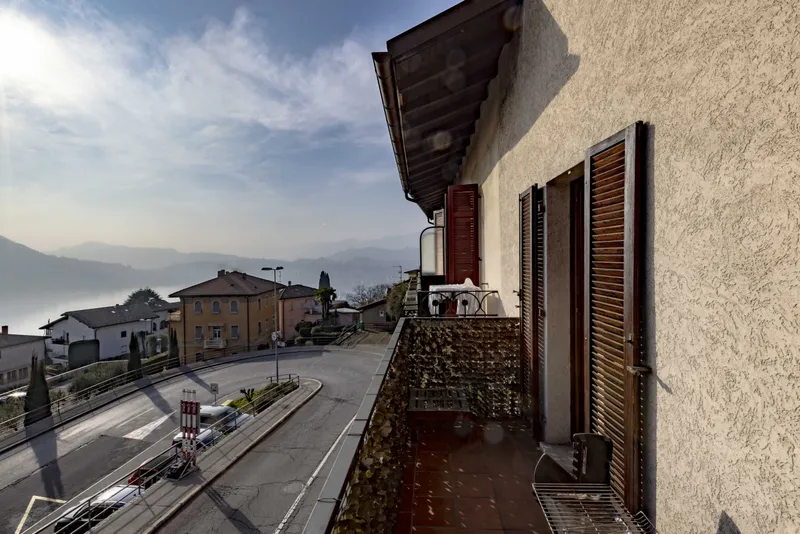AFFARE - GRAZIOSO 3.5 LOCALI DUPLEX VISTA LAGO A RUVIGLIANA, photo 4
