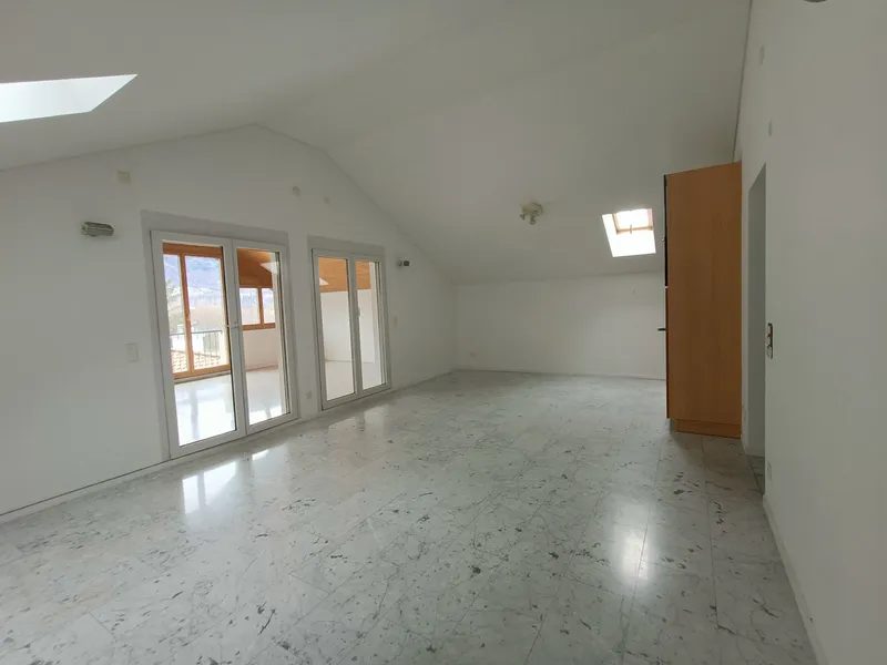 AFFITTASI GRANDE E LUMINOSO ATTICO 3 LOCALI A SEMENTINA, foto 5