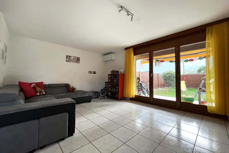 CASA A SCHIERA 5.5 LOCALI CON GIARDINO A MONTE CARASSO, photo 2