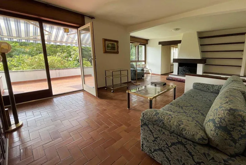 CASA 4.5 LOCALI SU UN UNICO PIANO CON AMPIO TERRENO A MELANO, foto 2