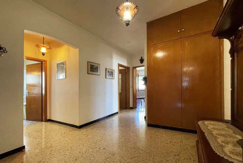 CASA BIFAMILIARE 8 LOCALI CON TERRENO DI 1900 MQ A MENDRISIO, Foto 6