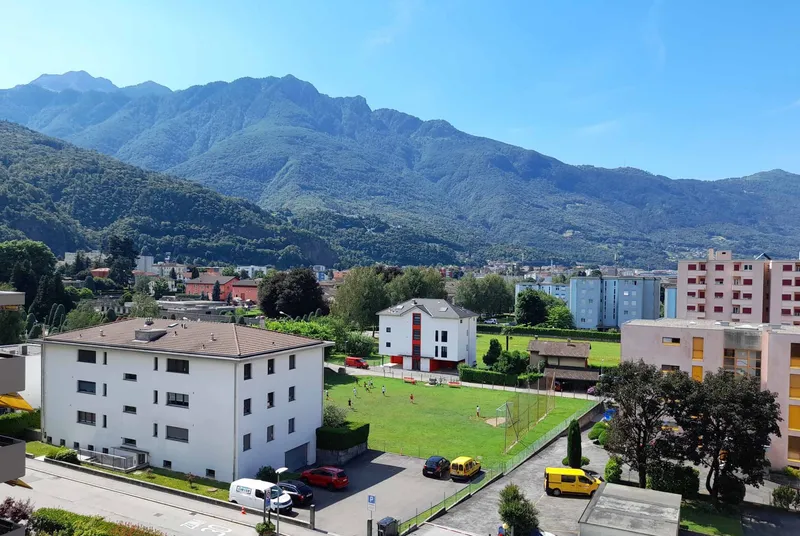 AFFITTASI AMPIO 3.5 LOCALI CON TERRAZZA A BELLINZONA, foto 12