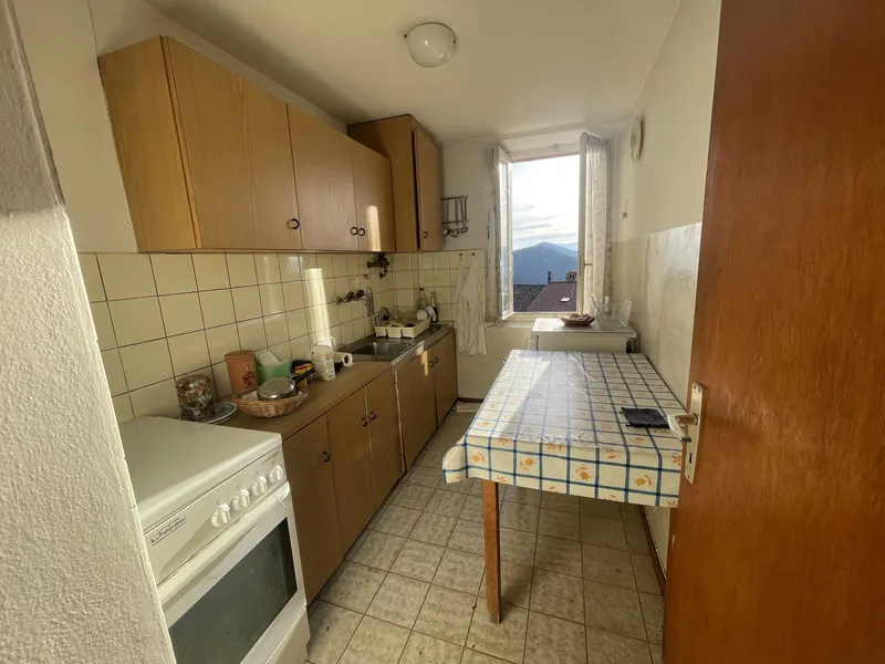 OCCASIONE UNICA - CASA DI 300 MQ DA RIATTARE AD ARANNO, Foto 4