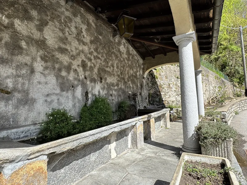 OCCASIONE UNICA - CASA DI 300 MQ DA RIATTARE AD ARANNO, Foto 13