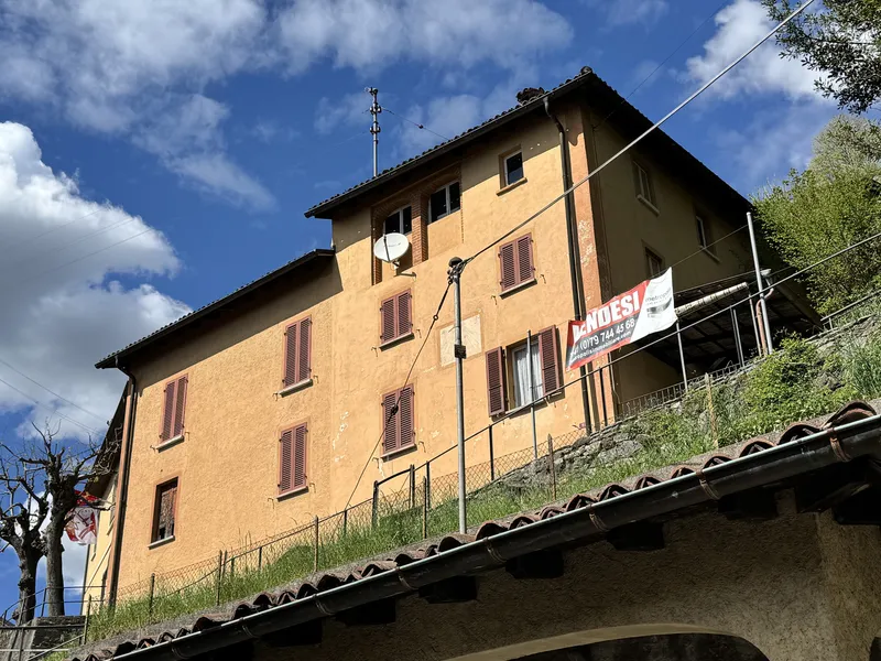 OCCASIONE UNICA - CASA DI 300 MQ DA RIATTARE AD ARANNO, Foto 10