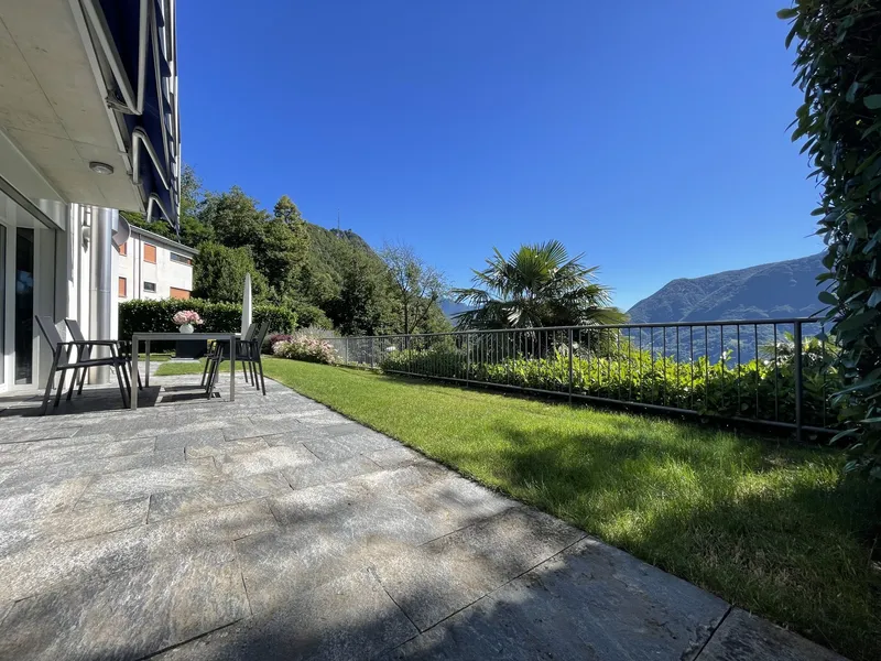 VILLA 4.5 CON SPLENDIDA VISTA LAGO A 10 MINUTI DA LUGANO, photo 3