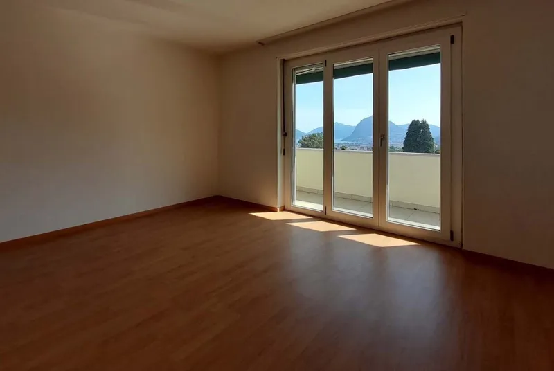 AFFITTASI ATTICO 3.5 LOCALI CON VISTA LAGO A CANOBBIO, Foto 2