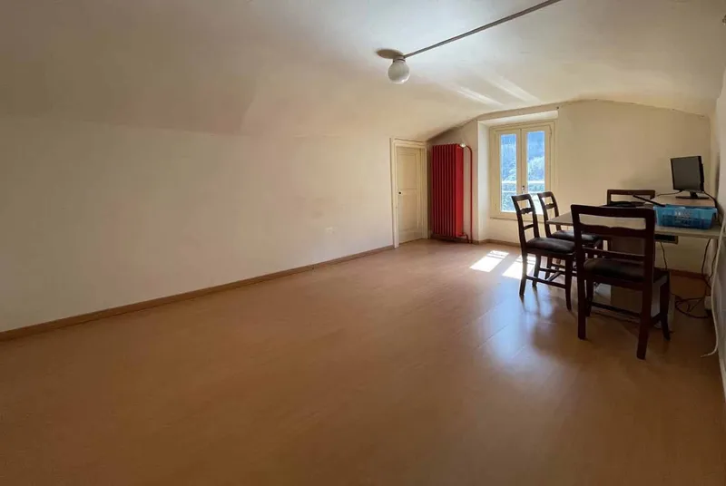 AFFARE UNICO - VILLA 14 LOCALI CON 5 APPARTAMENTI A FAIDO, foto 9