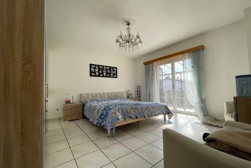 STUPENDA VILLA UNIFAMILIARE 4.5 LOCALI CON GIARDINO A STABIO, Foto 5