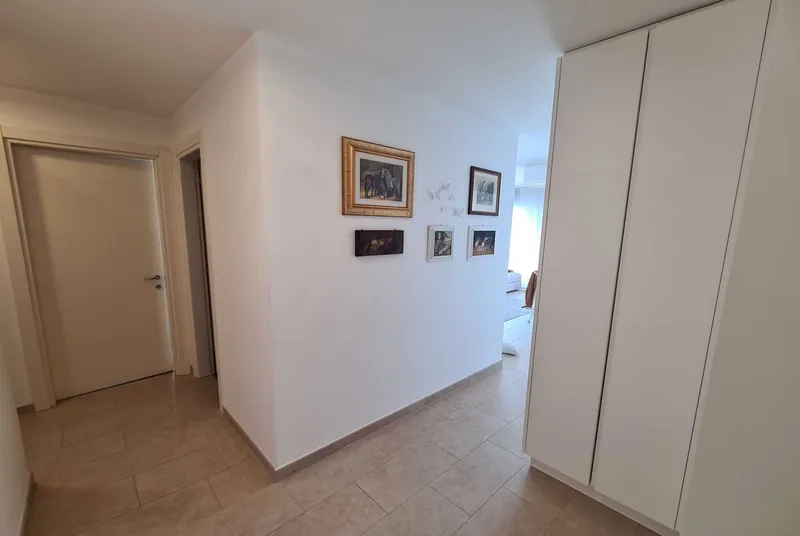 MODERNO APPARTAMENTO 4.5 LOCALI CON TERRAZZA A PREGASSONA, foto 9