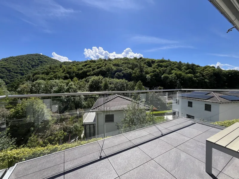 AFFITTASI MODERNO 3.5 LOCALI IN CASA BIFAMILIARE A CURIO, foto 4