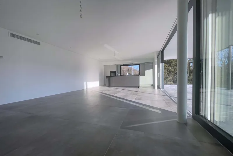 AFFITTASI NUOVO 3.5 CON TERRAZZA E GIARDINO IN COLLINA D'ORO, foto 2