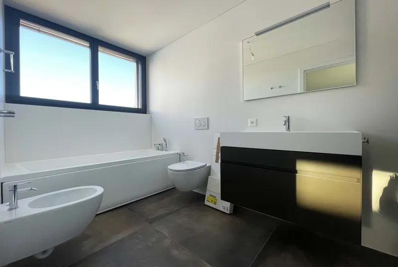 AFFITTASI NUOVO 3.5 CON TERRAZZA E GIARDINO IN COLLINA D'ORO, foto 5