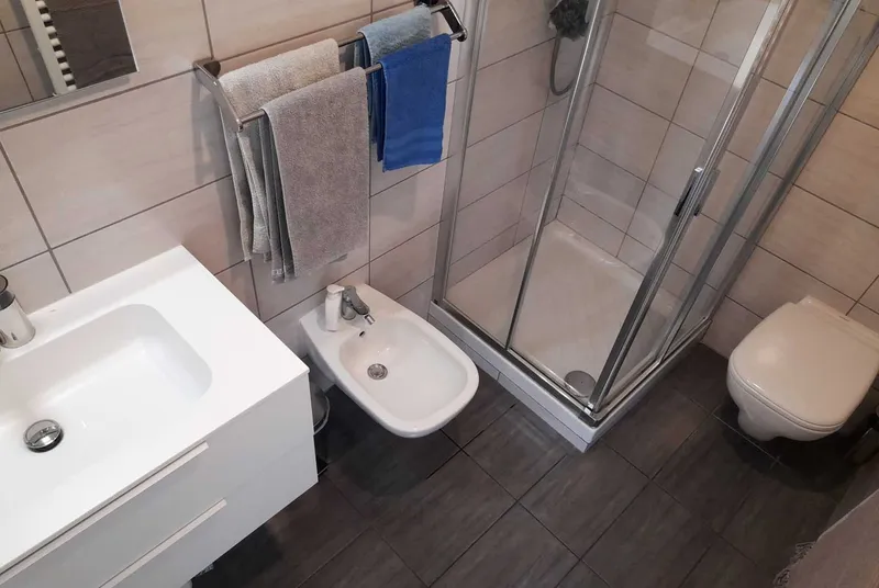 FOR RENT: BRIGHT 2.5-ROOM APT. WITH 2 TERRACES IN PARADISO, foto 8