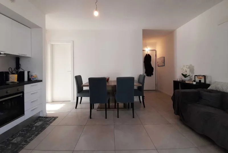 FOR RENT: BRIGHT 2.5-ROOM APT. WITH 2 TERRACES IN PARADISO, foto 4
