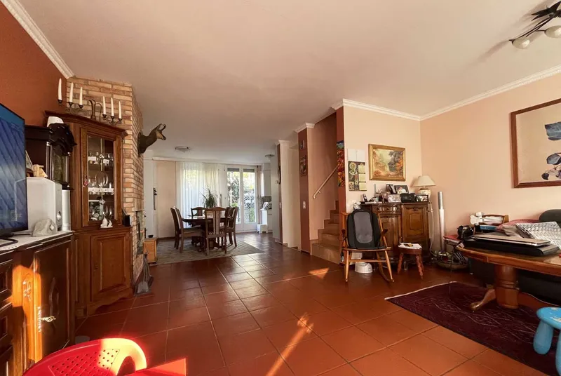 GRANDE CASA A SCHIERA 5.5 LOCALI CON GIARDINO A MASSAGNO, foto 2