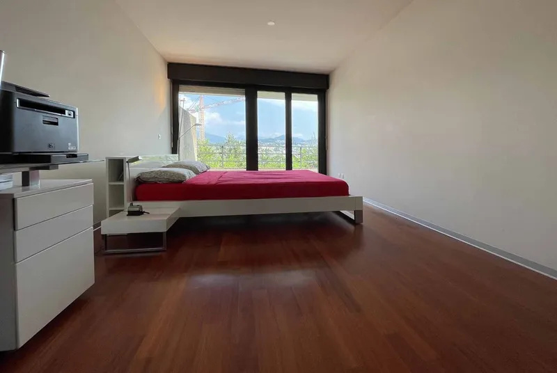 AFFITTASI 2.5 LOCALI CON TERRAZZA VISTA LAGO A PARADISO, foto 12