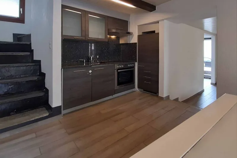 AFFITTASI CASA DI NUCLEO 3.5 LOCALI A BELLINZONA, Foto 3