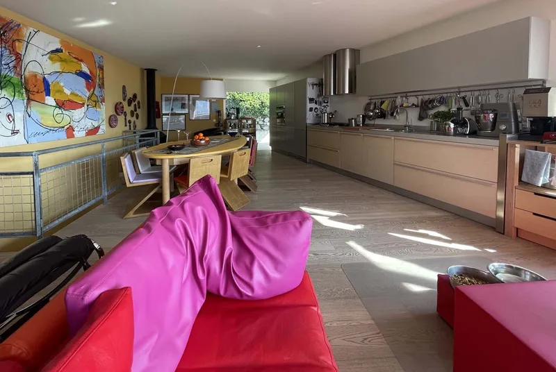 MODERNA ED AMPIA VILLA BIFAMILIARE VISTA LAGO A MELANO, photo 2